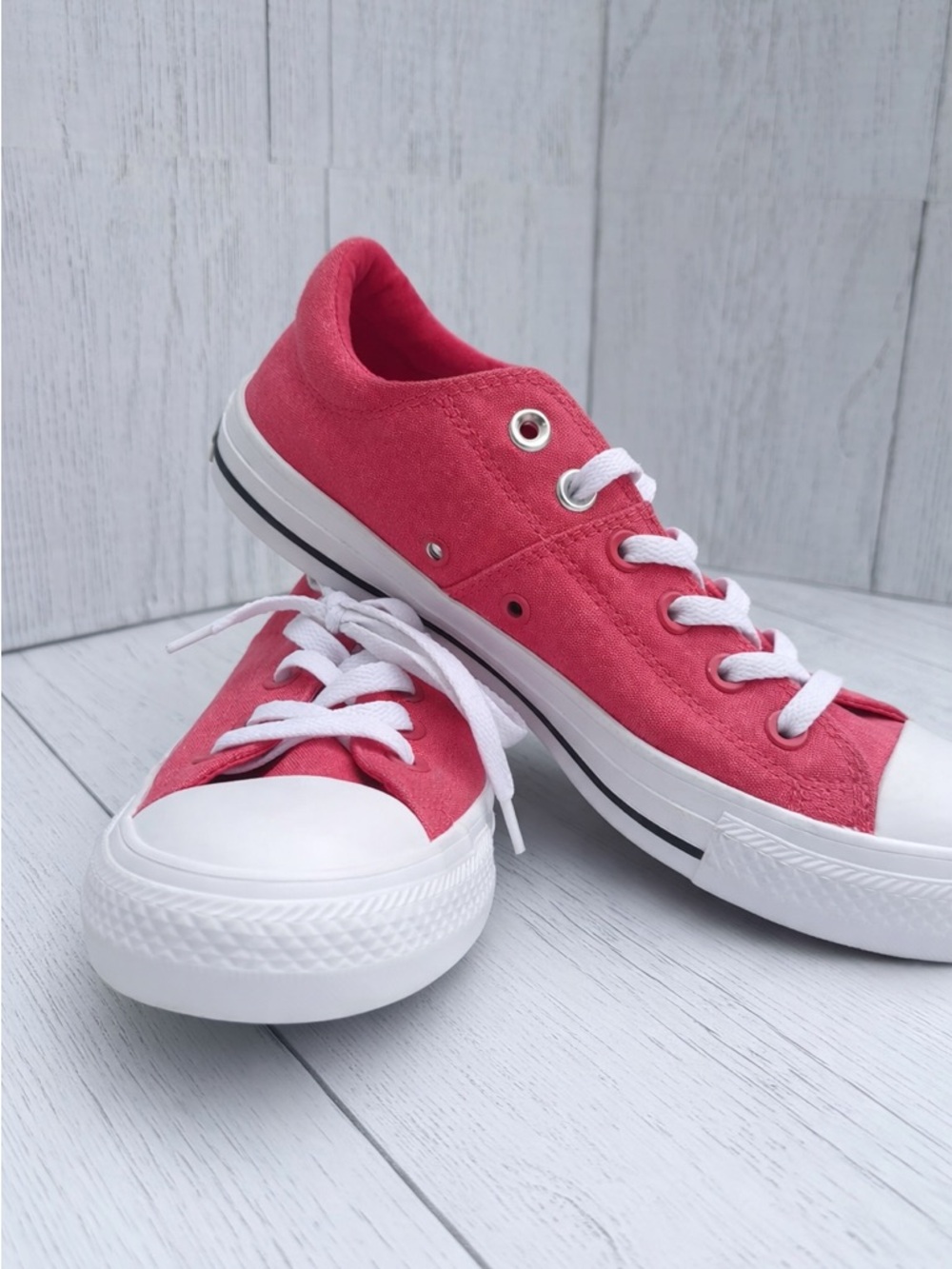 Converse Chuck Taylor All Star Low Top Sneakers Pink Canvas Size 9 NWOT - Picture 2 of 6